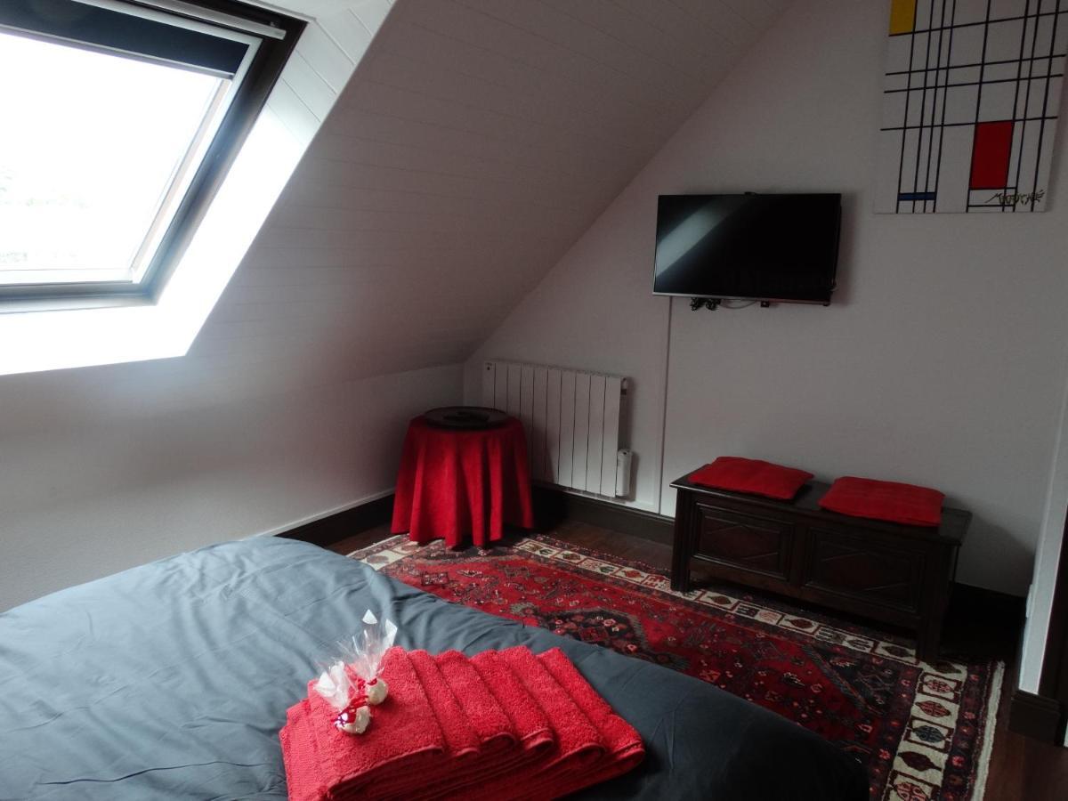 Chambres D'Hotes De La Voie Romaine Plouigneau Exteriör bild